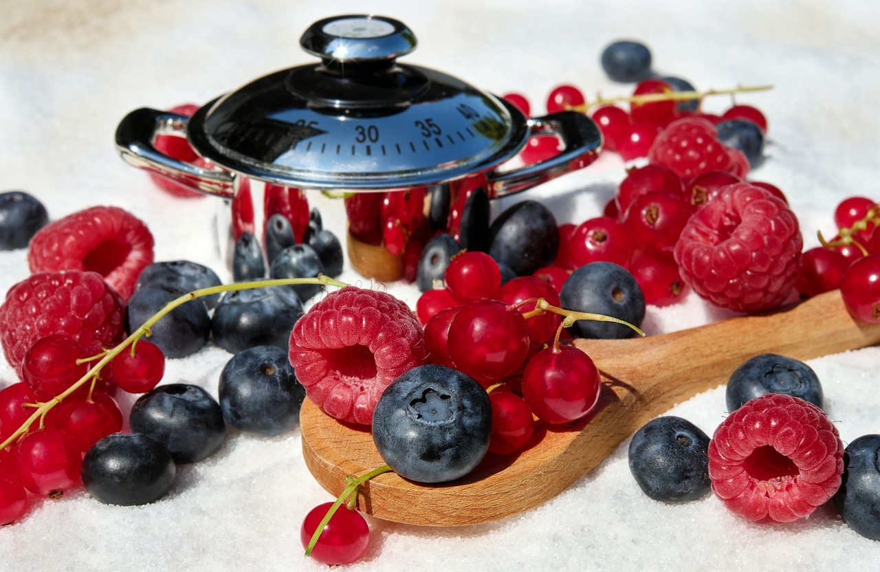 mixed berries to lessen cancer risk